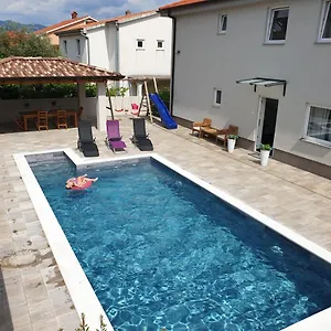 https://apartments-klaudija-cizici.primorje-gorskikotar.com